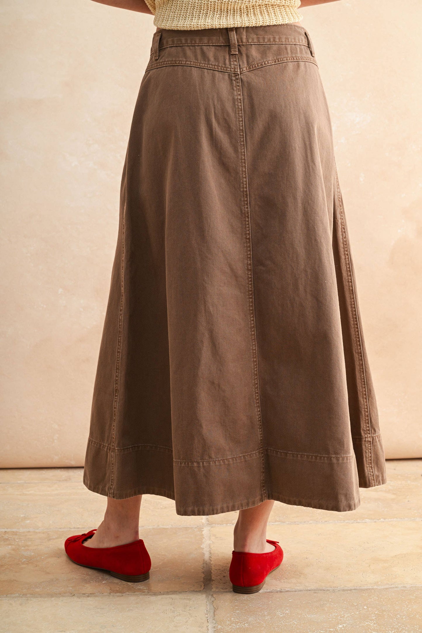 Pleat detailed skirt